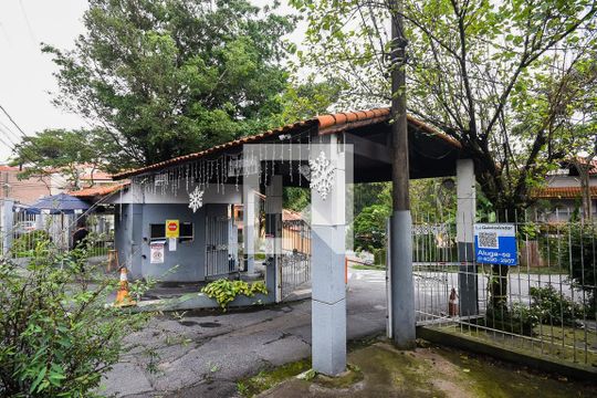Fachada do condomínio de casa de condomínio à venda com 3 quartos, 225m² em Parque Monte Alegre, Taboão da Serra