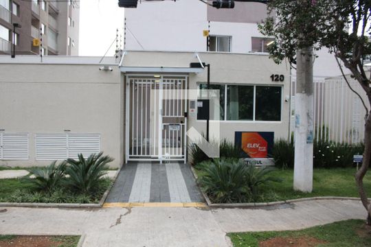 Fachada de apartamento para alugar com 2 quartos, 46m² em Parque Industrial Tomas Edson, São Paulo