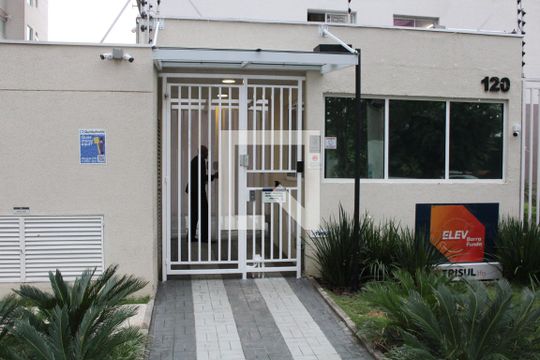 Fachada de apartamento para alugar com 2 quartos, 46m² em Parque Industrial Tomas Edson, São Paulo