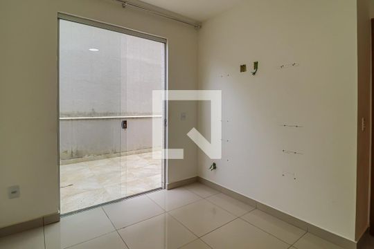 Quarto 2 de apartamento para alugar com 2 quartos, 63m² em Santo Antônio, Belo Horizonte