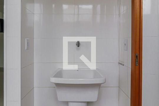 Área de Serviço  de apartamento para alugar com 2 quartos, 63m² em Santo Antônio, Belo Horizonte