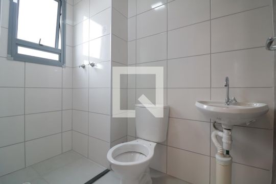 Banheiro de kitnet/studio para alugar com 1 quarto, 40m² em Mooca, São Paulo