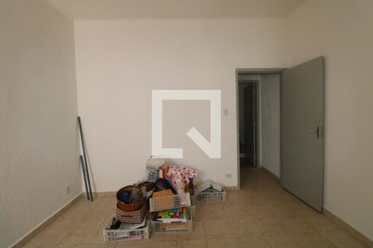 Quarto 2 de casa para alugar com 2 quartos, 70m² em Vila Pompéia, São Paulo