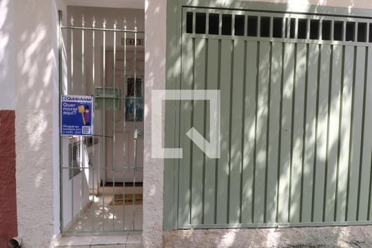 Fachada de casa para alugar com 2 quartos, 70m² em Vila Pompéia, São Paulo
