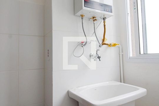 Área de Serviço de apartamento para alugar com 2 quartos, 48m² em Jardim Monte Alegre, Taboão da Serra