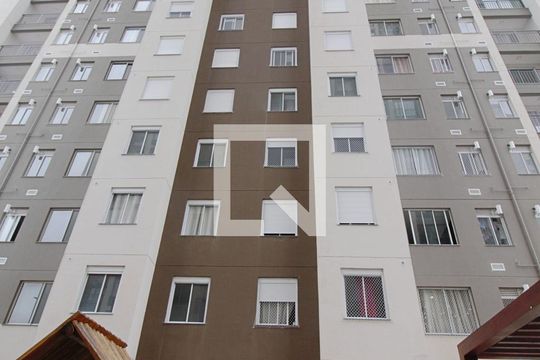Fachada de apartamento para alugar com 2 quartos, 48m² em Jardim Monte Alegre, Taboão da Serra