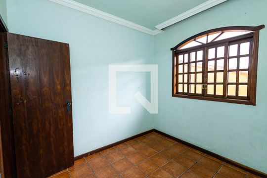Quarto 1 de casa de condomínio para alugar com 3 quartos, 78m² em Santa Mônica, Belo Horizonte