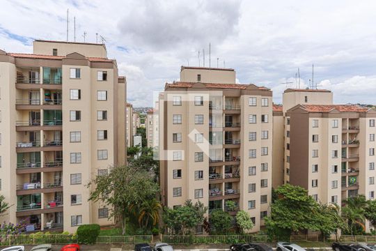 Vista de apartamento à venda com 2 quartos, 61m² em Bandeiras, Osasco