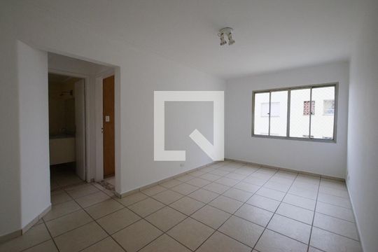 Apartamento para alugar com 1 quarto, 45m² em Cambuci, São Paulo