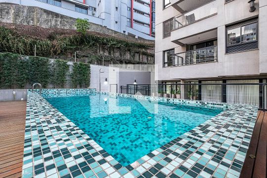 pisc de apartamento à venda com 1 quarto, 57m² em Sumaré, São Paulo