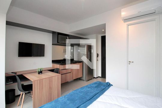 Studio de kitnet/studio para alugar com 0 quarto, 21m² em República, São Paulo