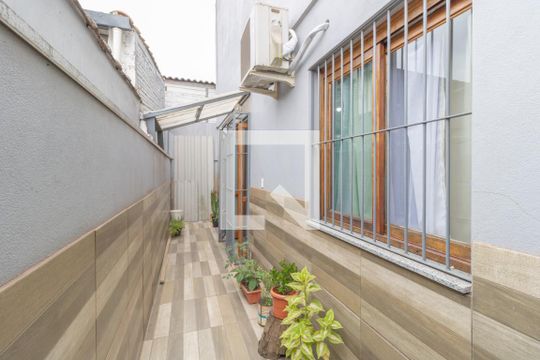 Quintal de casa de condomínio à venda com 2 quartos, 68m² em Estância Velha, Canoas