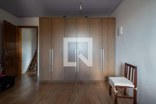 Suíte de casa à venda com 3 quartos, 60m² em Aberta dos Morros, Porto Alegre
