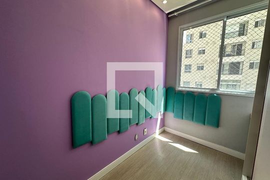 Quarto 1 de apartamento à venda com 2 quartos, 44m² em Jardim Tupanci, Barueri