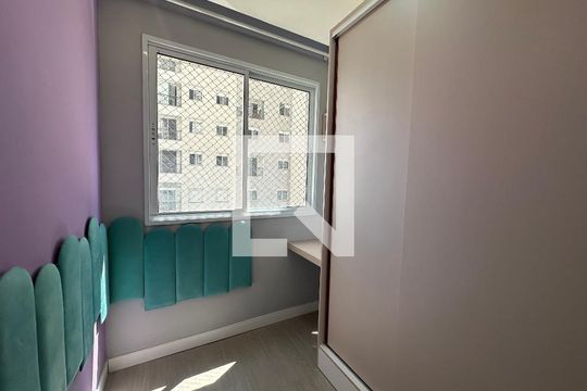Quarto 1 de apartamento à venda com 2 quartos, 44m² em Jardim Tupanci, Barueri