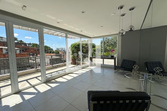 Fachada e portaria de apartamento à venda com 2 quartos, 44m² em Jardim Tupanci, Barueri