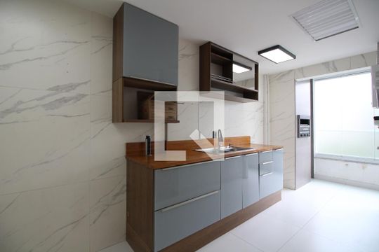Cozinha de apartamento à venda com 2 quartos, 85m² em Taquara, Rio de Janeiro