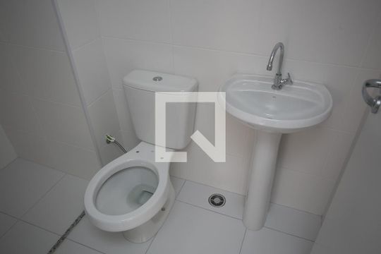 Banheiro de apartamento à venda com 2 quartos, 32m² em Parque Munhoz, São Paulo