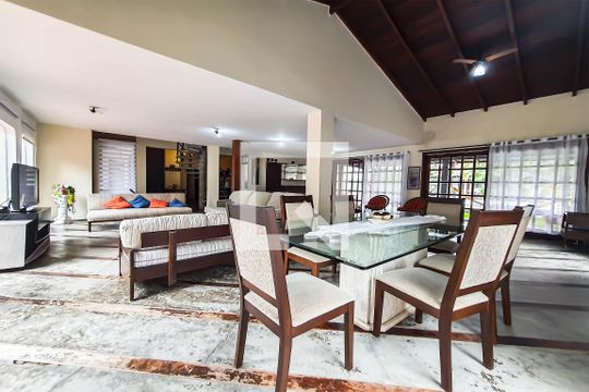 Casa para alugar com 7 quartos, 650m² em Loteamento Joao Batista Juliao, Guarujá