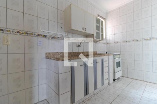 Cozinha de apartamento à venda com 1 quarto, 64m² em Centro, Campinas