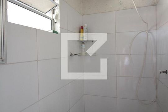 Banheiro de Serviço de casa à venda com 3 quartos, 90m² em Santa Terezinha, Belo Horizonte