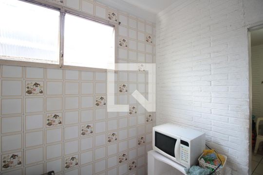 Cozinha de casa à venda com 3 quartos, 90m² em Santa Terezinha, Belo Horizonte