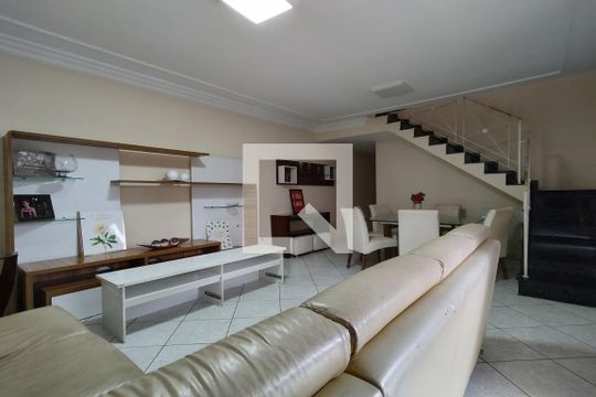 Casa para alugar com 8 quartos, 548m² em Freguesia (jacarepaguá), Rio de Janeiro