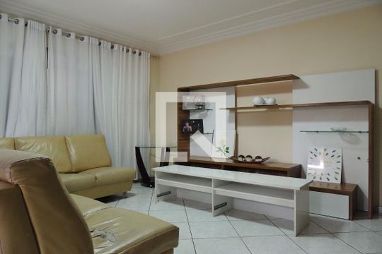 Sala  de casa para alugar com 8 quartos, 548m² em Freguesia (jacarepaguá), Rio de Janeiro