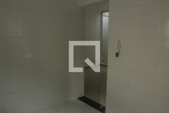 Cozinha de casa para alugar com 3 quartos, 81m² em Jardim Palmares (zona Sul), São Paulo