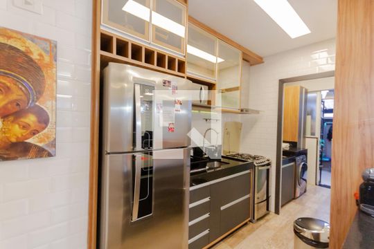 Cozinha de apartamento à venda com 2 quartos, 90m² em Utinga, Santo André
