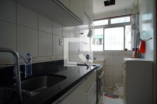 Cozinha de kitnet/studio à venda com 1 quarto, 30m² em Vila Ipiranga, Porto Alegre