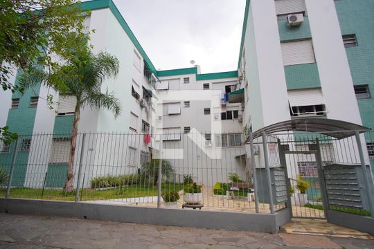 Fachada do bloco de kitnet/studio à venda com 1 quarto, 30m² em Vila Ipiranga, Porto Alegre