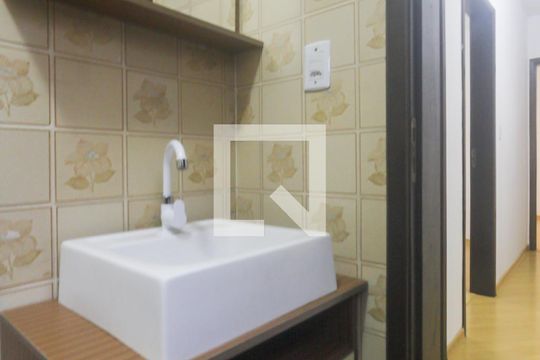 Banheiro de apartamento à venda com 2 quartos, 65m² em Cristo Redentor, Porto Alegre
