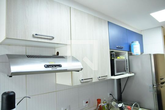 Cozinha de apartamento para alugar com 2 quartos, 53m² em Da Graça, Cotia