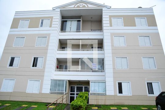 Fachada de apartamento para alugar com 2 quartos, 50m² em Jardim Isis, Cotia