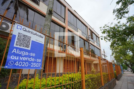 Fachada do Prédio de apartamento à venda com 2 quartos, 70m² em Navegantes, Porto Alegre