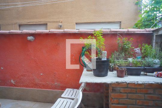 Quarto 2 - Vista pátio de apartamento à venda com 2 quartos, 70m² em Navegantes, Porto Alegre