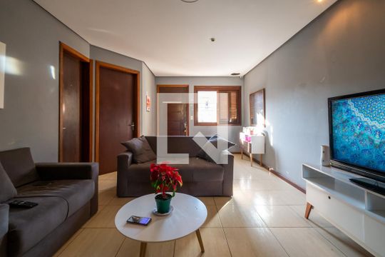 Sala de casa à venda com 4 quartos, 142m² em Hípica, Porto Alegre