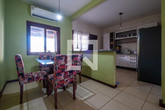 Sala/Cozinha de casa à venda com 4 quartos, 142m² em Hípica, Porto Alegre