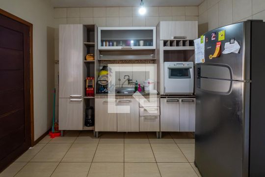 Cozinha de casa à venda com 4 quartos, 142m² em Hípica, Porto Alegre