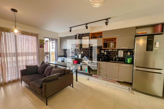 Sala/Cozinha de apartamento para alugar com 1 quarto, 44m² em Centro, Rio de Janeiro