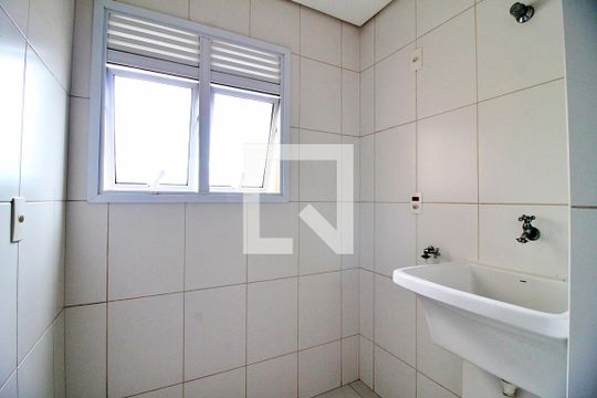 Área de Serviço de apartamento para alugar com 3 quartos, 92m² em Jardim Utinga, Santo André