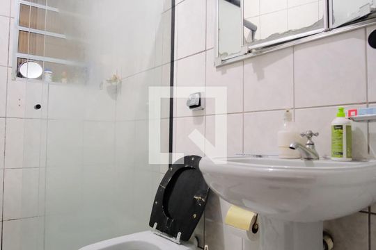 Banheiro Social 1 de casa à venda com 4 quartos, 250m² em Vila Aricanduva, São Paulo