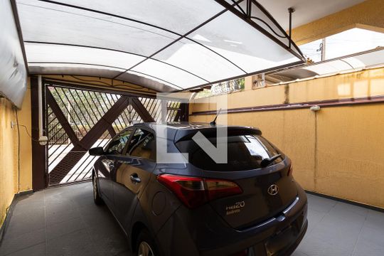 Garagem de casa à venda com 3 quartos, 150m² em Jardim Ermida Ii, Jundiaí