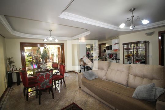 Sala de Estar de casa à venda com 3 quartos, 280m² em Centro, Canoas