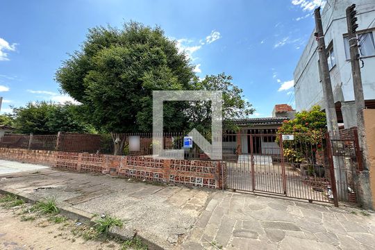 Fachada de casa à venda com 2 quartos, 120m² em Campina, São Leopoldo