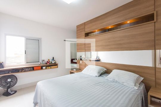 Suite de casa para alugar com 3 quartos, 280m² em Centro, Uberlândia