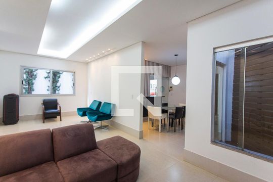 Sala de casa para alugar com 3 quartos, 280m² em Centro, Uberlândia