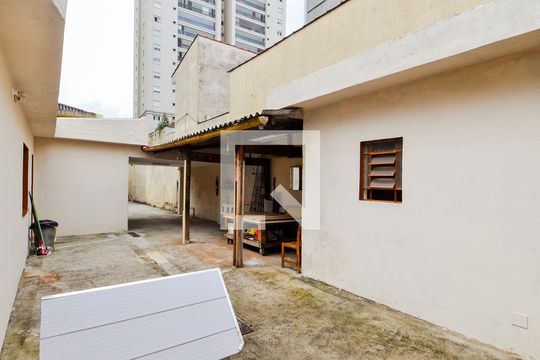 Quintal de casa para alugar com 8 quartos, 550m² em Vila Progresso, Guarulhos