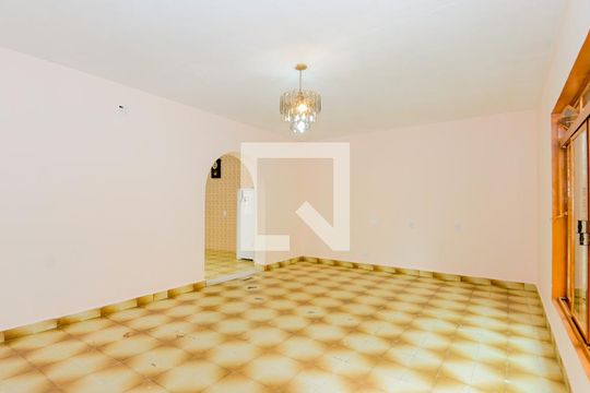 Sala de casa para alugar com 8 quartos, 550m² em Vila Progresso, Guarulhos